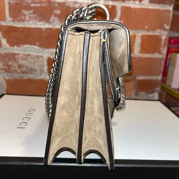 Gucci Beige GG Medium Supreme Dionysus Shoulder Bag - Picture 5 of 8